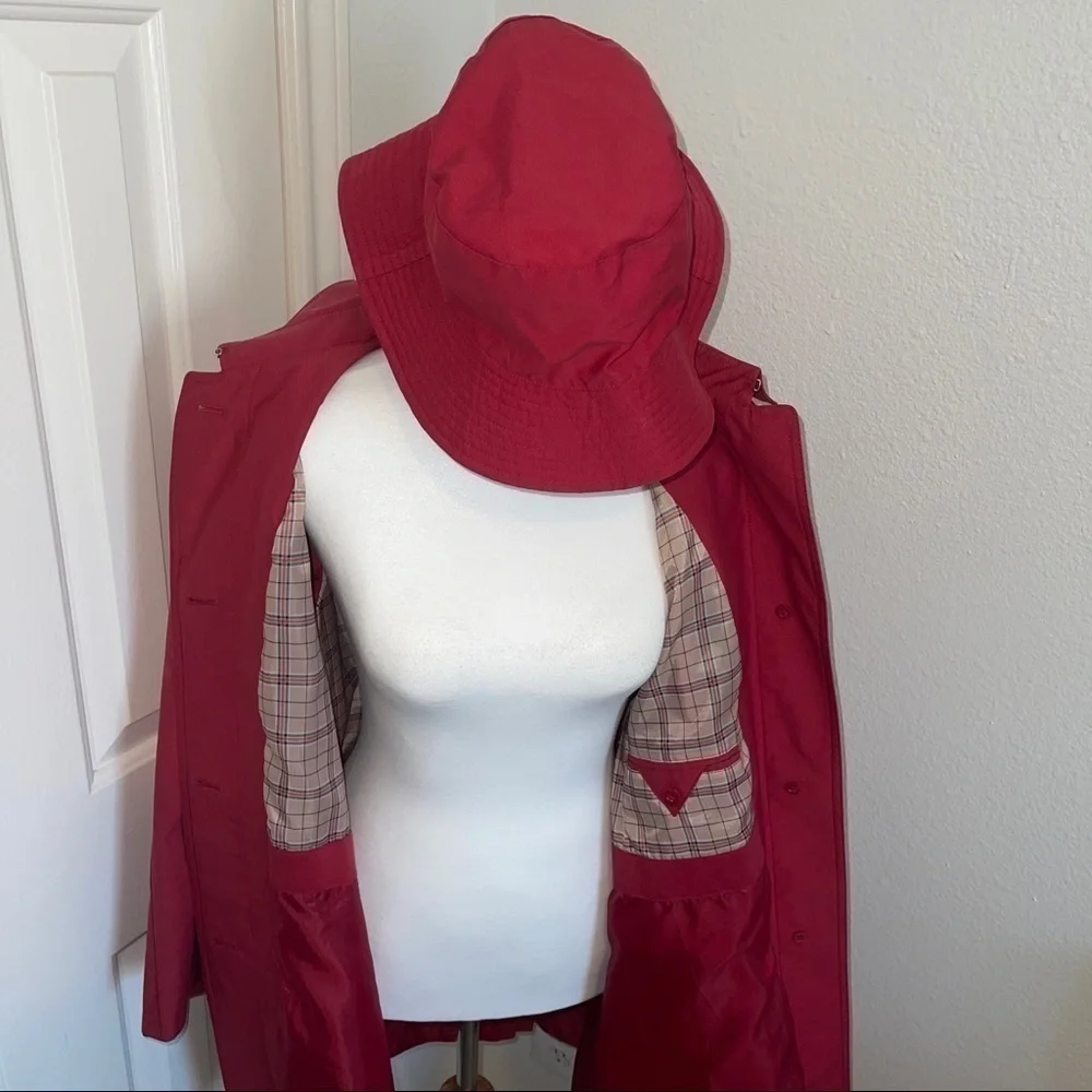 𝅺gallery Red Raincoat Trench Swith Matching Floppy Hat / Plaid Interior - M